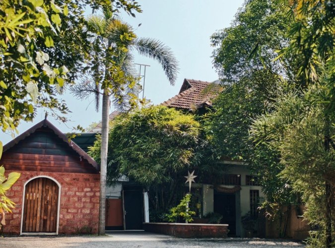 Scenic lake villa stay Cherai Ernakulam