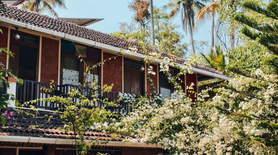 Luxury lake view villa Kerala