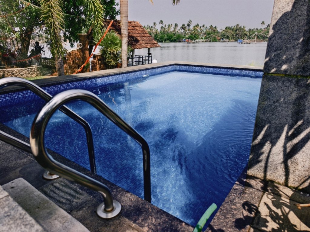 Serene backwater villa Cherai Kerala