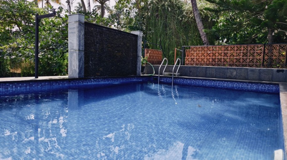 Peaceful lake villa Cherai Beach Kerala